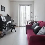 Italianway Easy - Dallongaro 24 Apartment Milan
