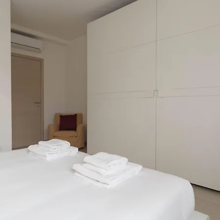 Italianway Easy - Dallongaro 24 Apartmán *